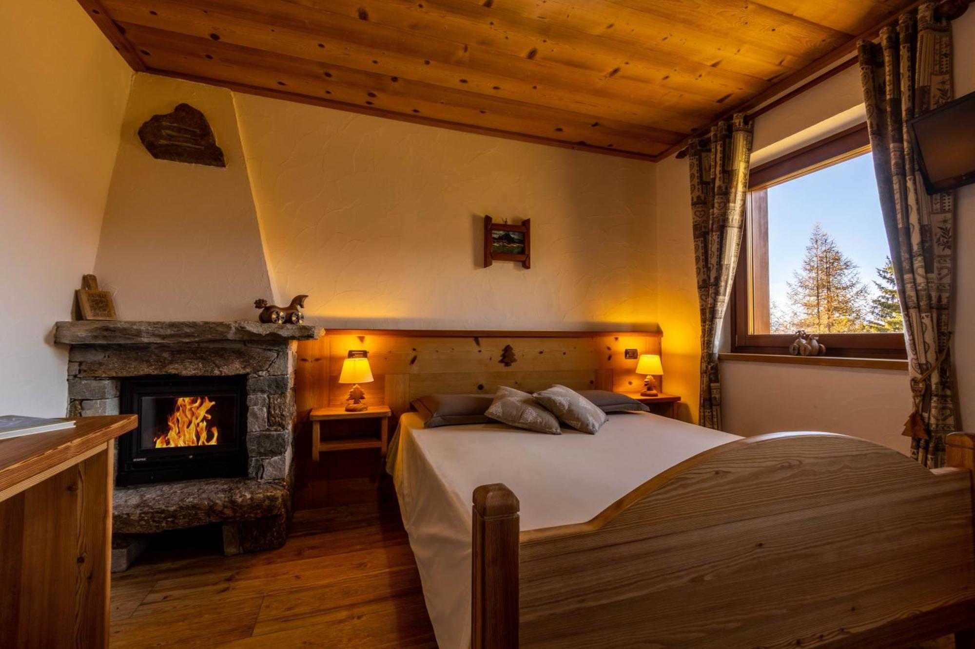 Le Coin Des Melezes - Nature & Trek - Camere In Baita Di Montagna Брюссон Экстерьер фото