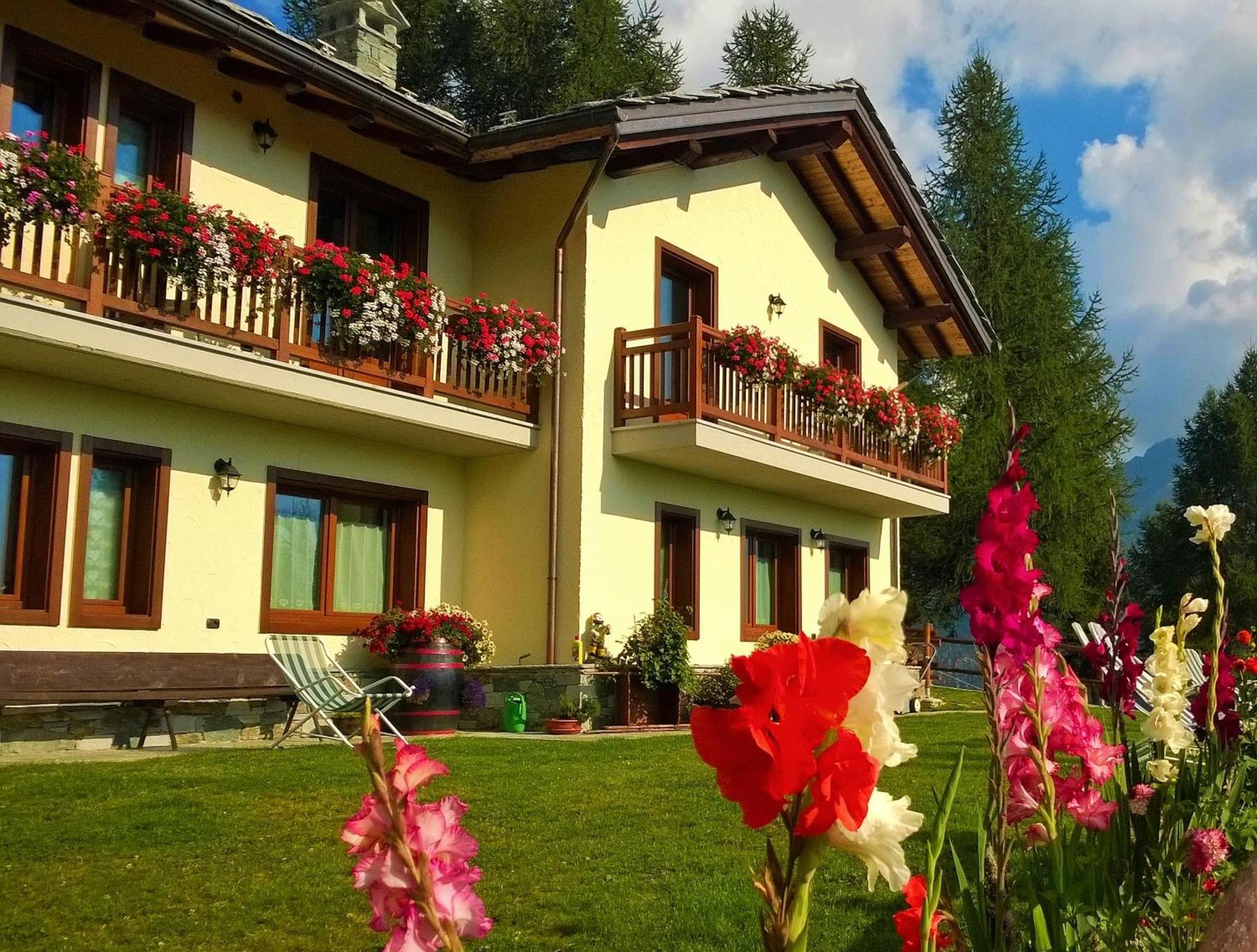 Le Coin Des Melezes - Nature & Trek - Camere In Baita Di Montagna Брюссон Экстерьер фото