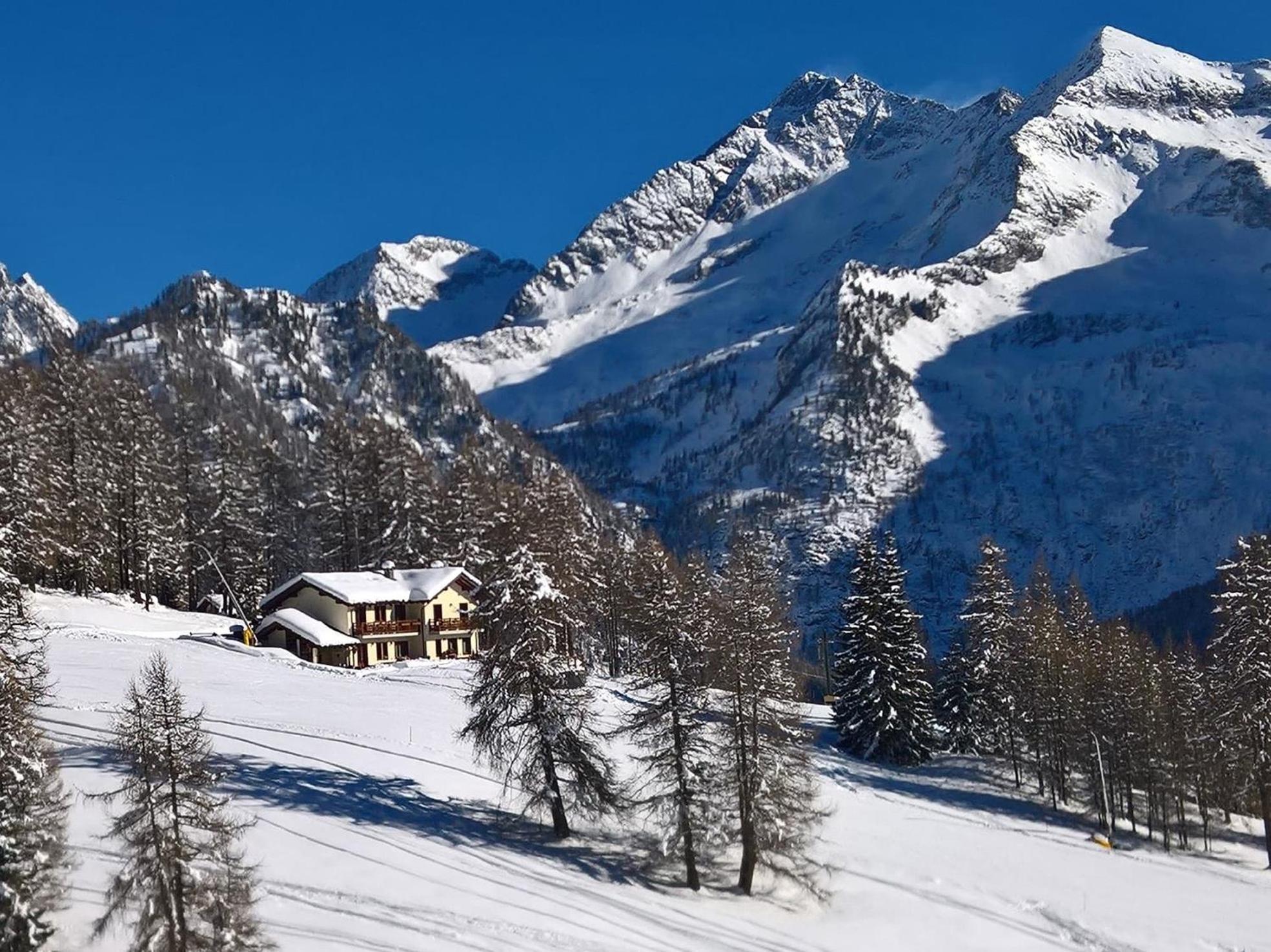 Le Coin Des Melezes - Nature & Trek - Camere In Baita Di Montagna Брюссон Экстерьер фото